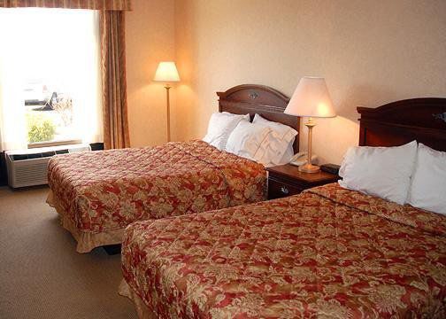 Quality Inn & Suites Somerset Room photo